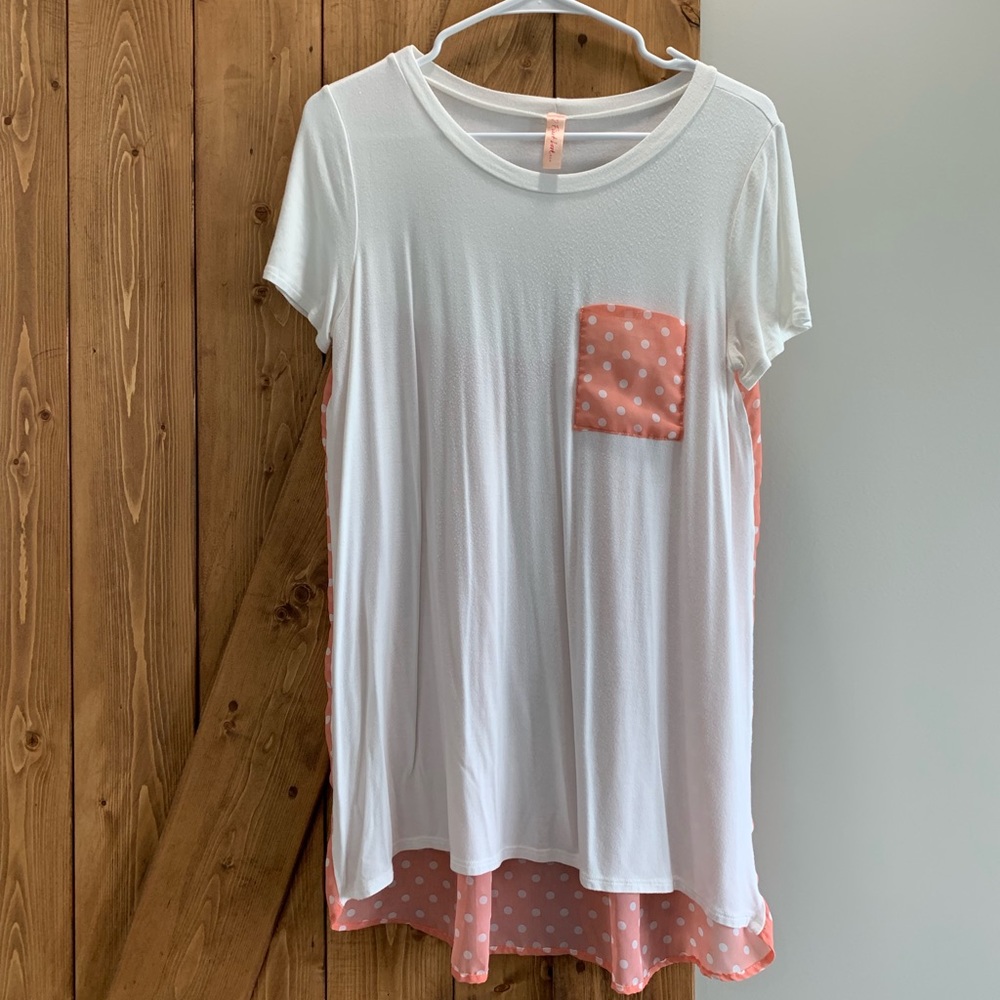 Women’s polka dot shirt